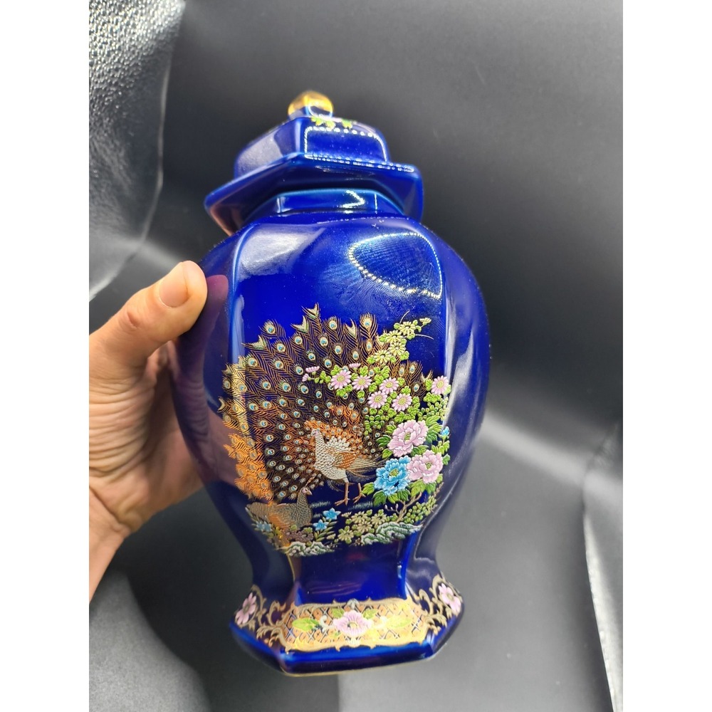 Vintage 1970-80s Japanese Cobalt Blue Ginger Jar - Golden Love Peacock 9" Lidded - Picture 2 of 13